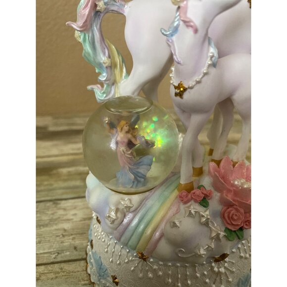 San Francisco Music Box Co Marjorie Sarnat Rainbow Visions Unicorn Music Box NEW - Picture 9 of 16